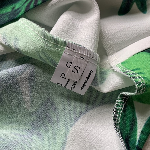 4/$20 🔷 Zaful Green Palm Tree Leaf Summer Shorts - Picture 3 of 4